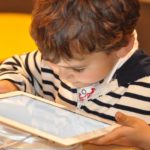 Des tablettes pour les familles d’enfants handicapés